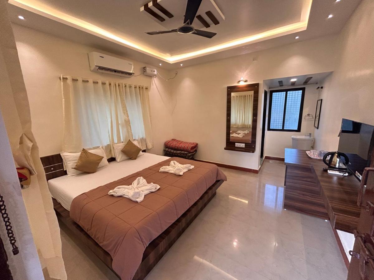The Beach Hive Resort Kashid Exteriör bild