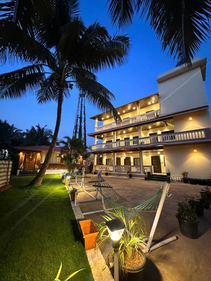 The Beach Hive Resort Kashid Exteriör bild