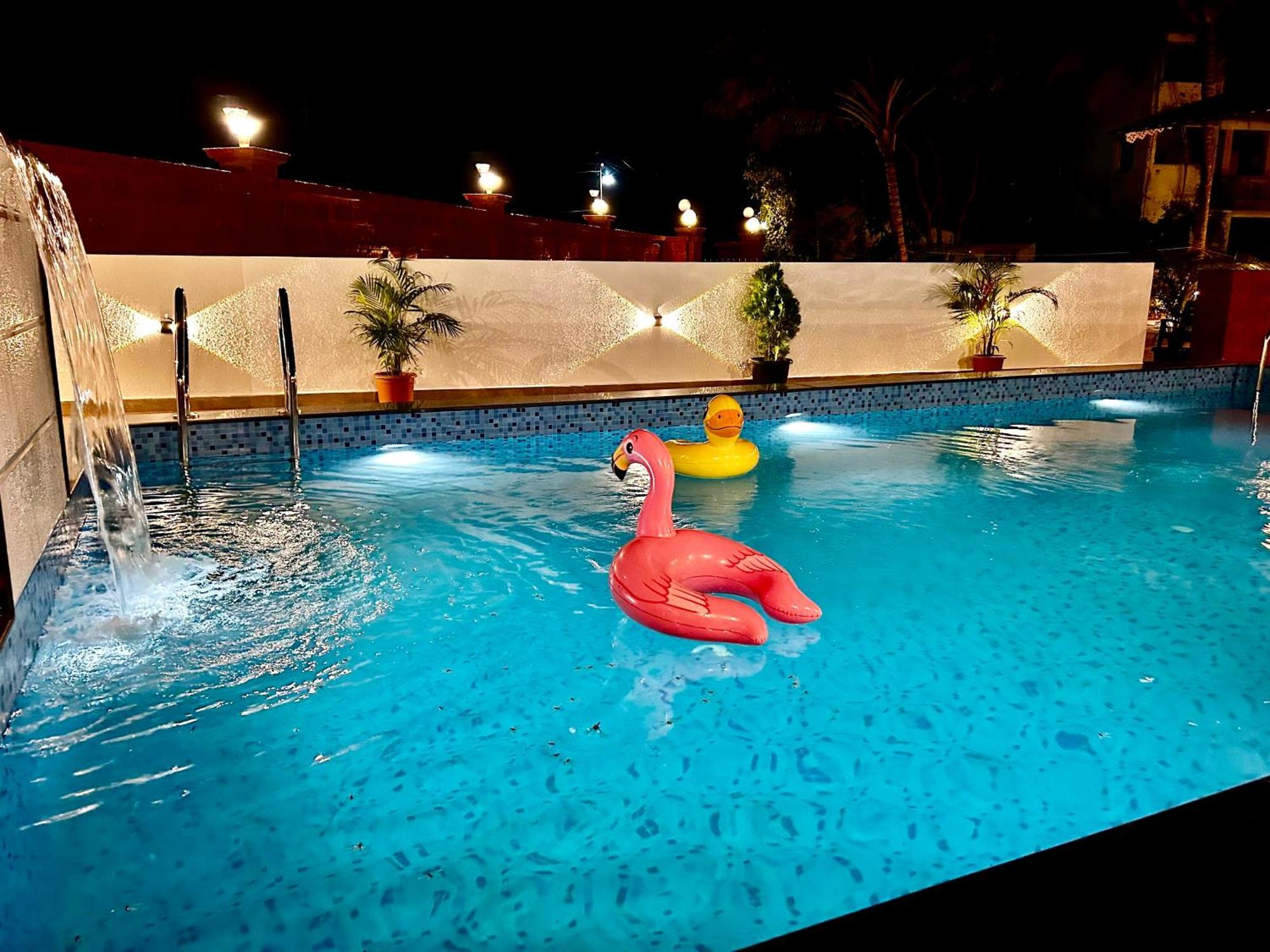 The Beach Hive Resort Kashid Exteriör bild